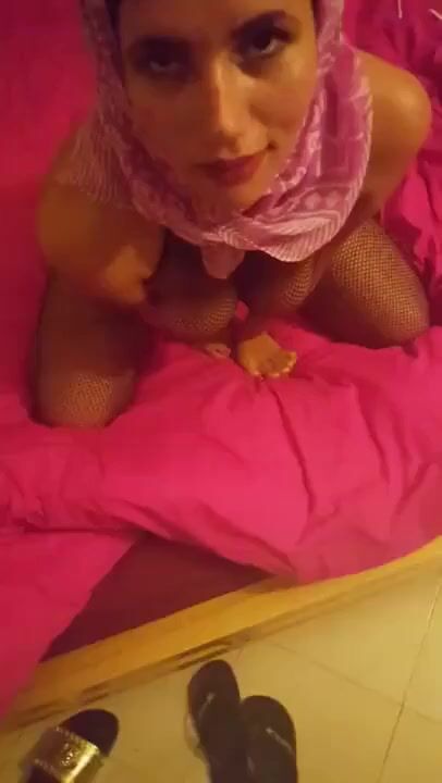 Sexy Arab Whore Fucking A Rich Client
