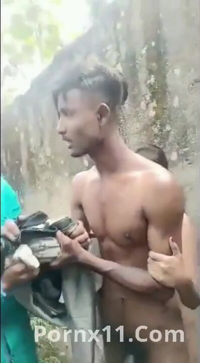 Amateur Indian Girl & Both Caught In Forest