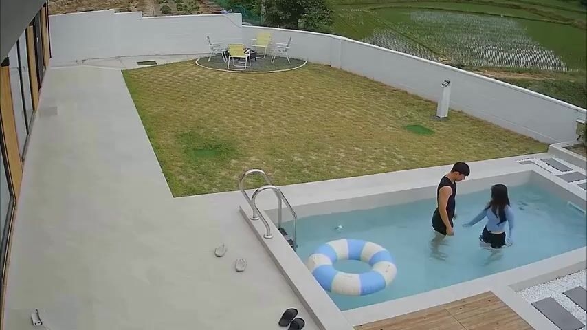 Korean Teenage Brother And Sister Groping The Pool On Hidden Camera