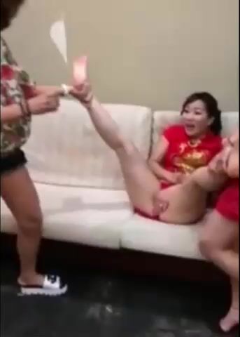 Chinese wedding traditions, Bride is fucked by bridesmaids